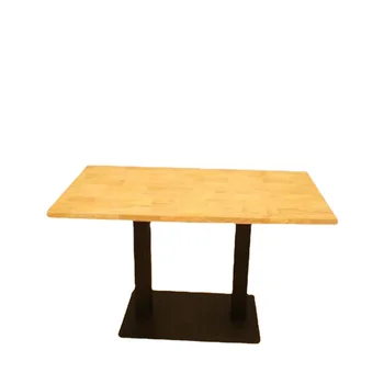 Visokokvalitetna jeftini namještaj od masivnog drva za dnevni boravak stolić središnji stol unutarnji kvadratni stol s metalnim malo stopalo