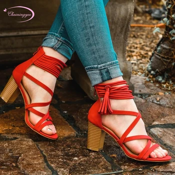 Ljetne ženske sandale u europskom stilu za noćnog kluba; trendy ženske sandale s remenom na щиколотке i resama na visokoj debelim petama od флока